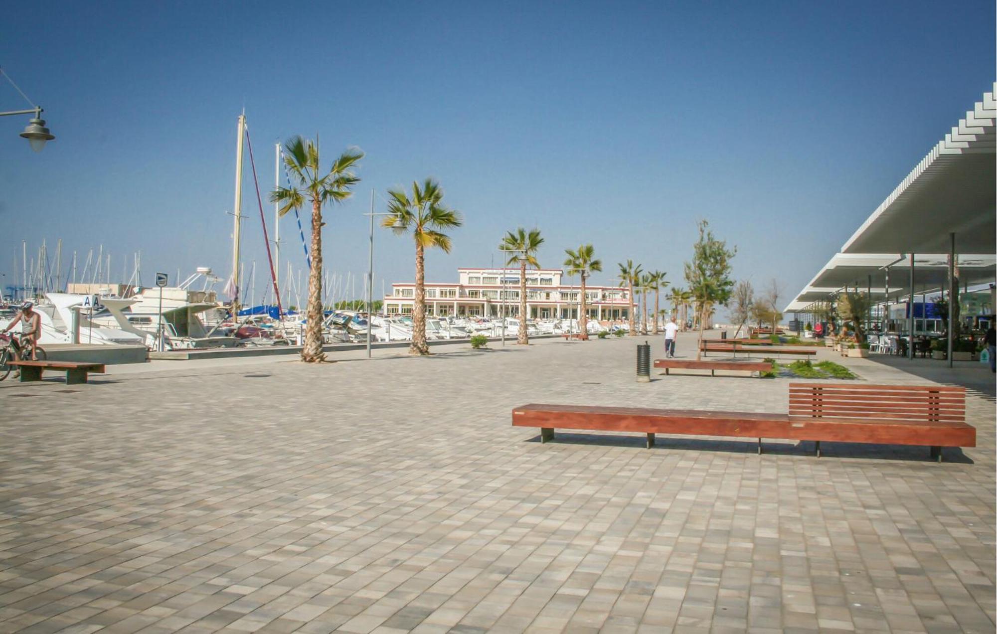 Amazing Apartment In Santa Pola Exteriör bild