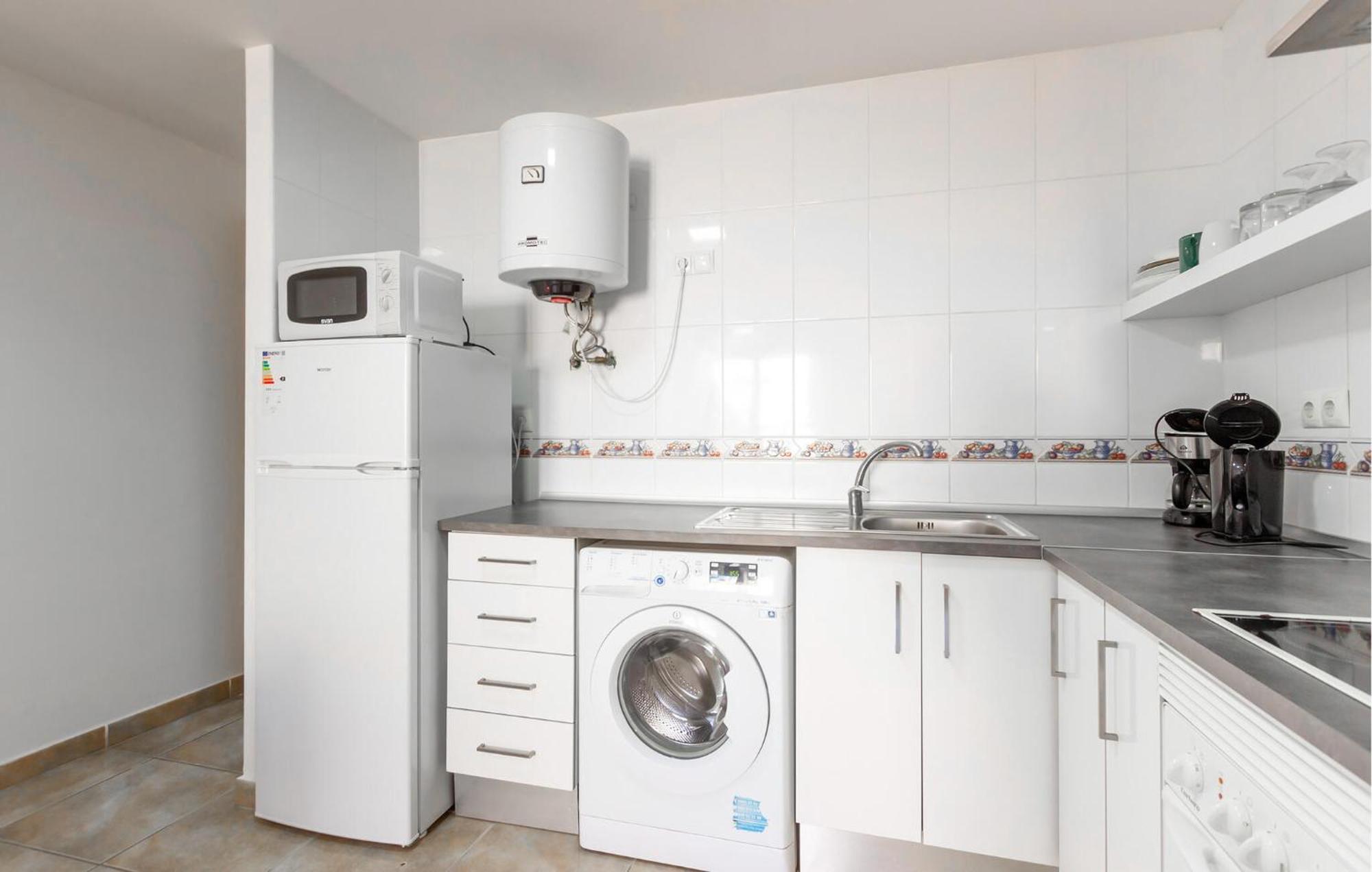 Amazing Apartment In Santa Pola Exteriör bild